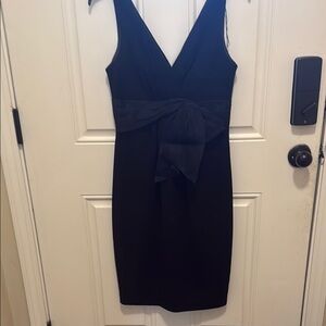 Donna Morgan Black Sheath V-Neck Cocktail Dress